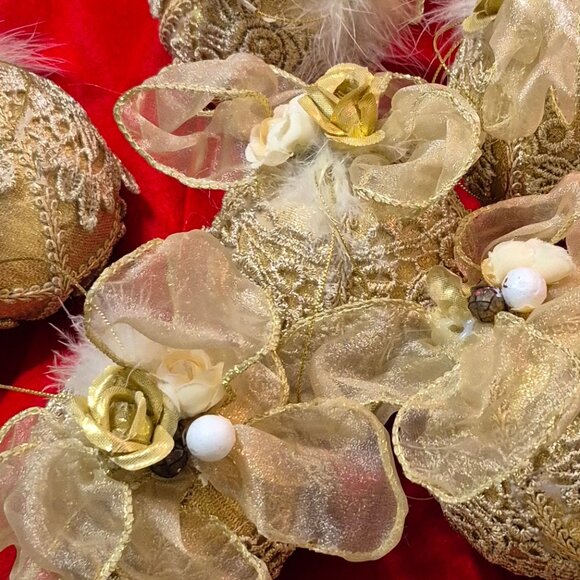 Handcrafted Christmas Ornaments. Gold fabric - Picture 4 of 4